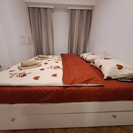 Apartment Go-di